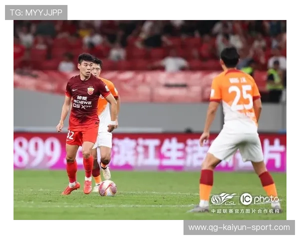 中超青岛队前场逼抢训练升级，战术新突破引领冲击未来