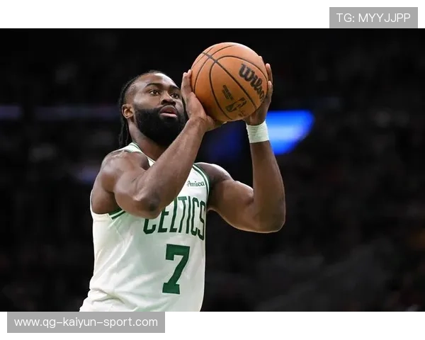 凯尔特人怀特边角三分投进，带领球队领先的夜晚